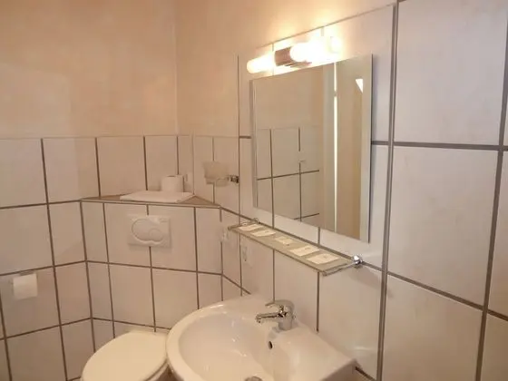 Tek Kişilik Oda, 1 Tek Kişilik Yatak