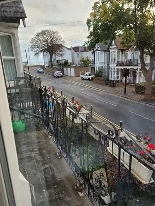 Comfort Tek Büyük veya İki Ayrı Yataklı Oda, Kısmi Deniz Manzaralı