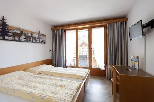 Tek Büyük Yataklı Oda, Balkon