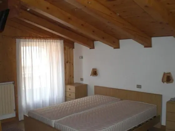 Üç Kişilik Oda, Dağ Manzaralı
