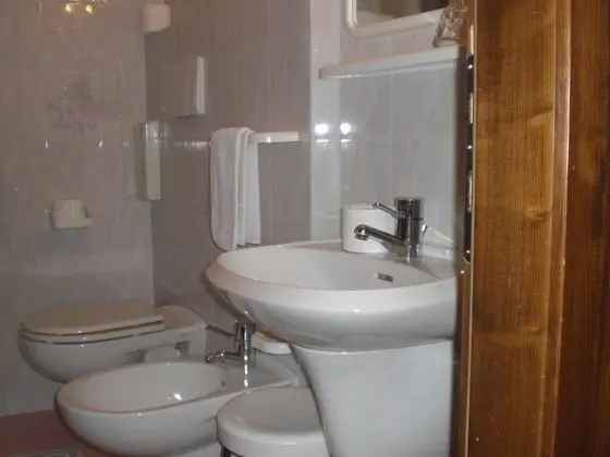 Üç Kişilik Oda, Dağ Manzaralı