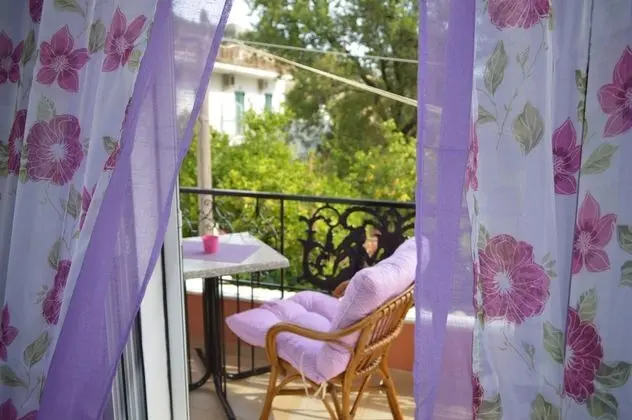 Apart Daire, 2 Yatak Odası, Bahçe Manzaralı