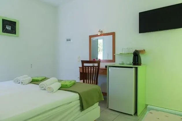 Economy Tek Büyük Yataklı Oda, Bahçe Manzaralı