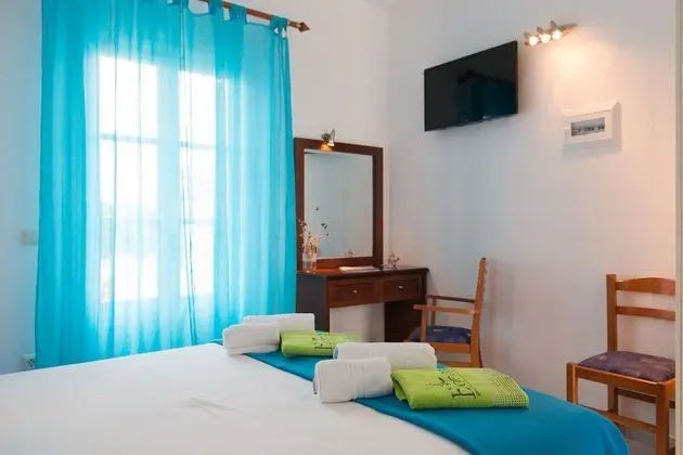 Tek Büyük veya İki Ayrı Yataklı Oda, Bahçe Manzaralı
