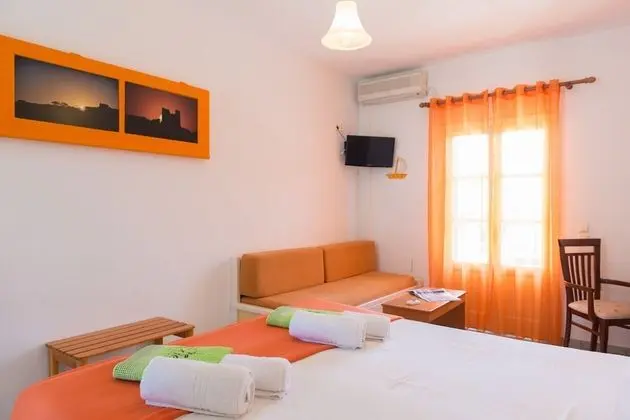 Üç Kişilik Oda, Bahçe Manzaralı