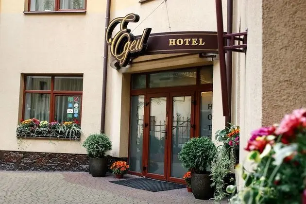 Business Üç Kişilik Oda