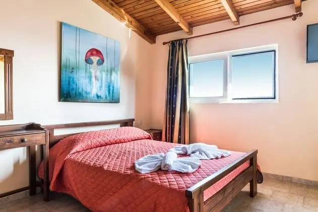 Stüdyo, Bahçe Manzaralı