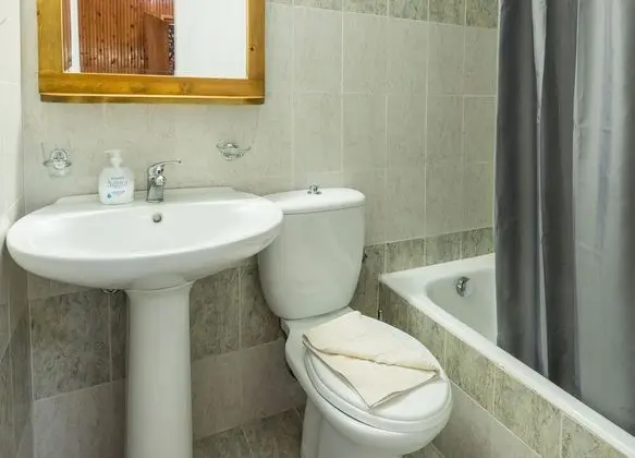 Stüdyo, Bahçe Manzaralı