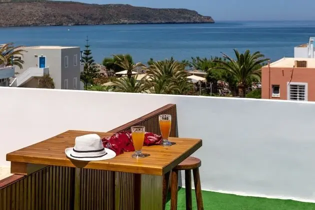 Tek Büyük Yataklı Oda, Balkon, Deniz Manzaralı