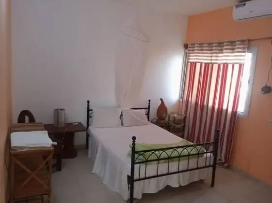 Deluxe Tek Büyük Yataklı Oda, Kısmi Deniz Manzaralı