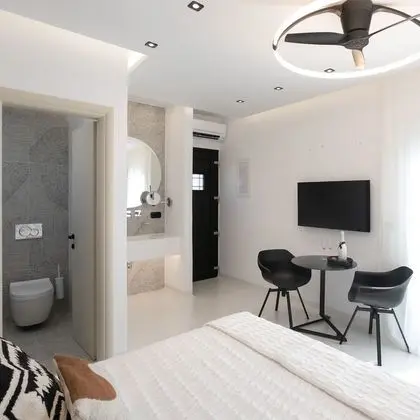 Deluxe Stüdyo Süit, 1 Yatak Odası, Sıcak Su Havuzu, Deniz Manzaralı