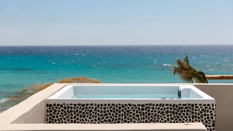 Grand Villa, 2 Yatak Odası, Sıcak Su Havuzu, Deniz Manzaralı