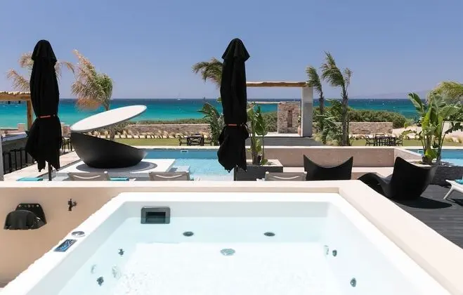 Superior Villa, 2 Yatak Odası, Sıcak Su Havuzu, Deniz Manzaralı