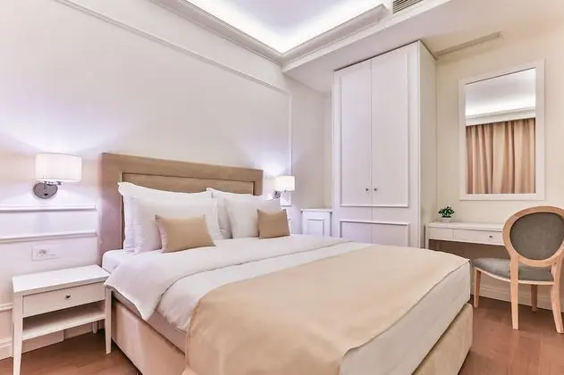 Standard Tek Büyük Yataklı Oda