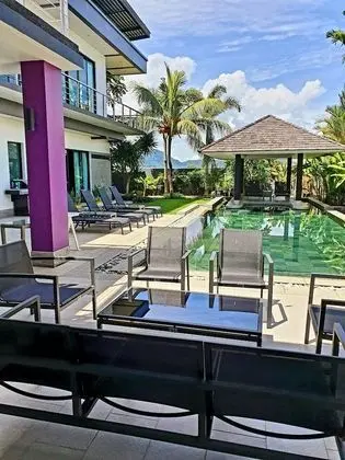 Villa with 5 bedrooms