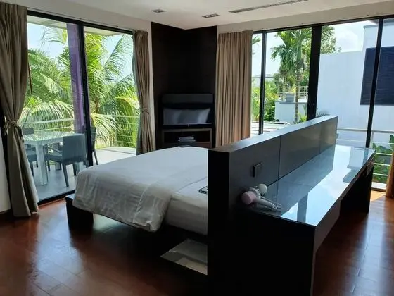 Villa with 5 bedrooms