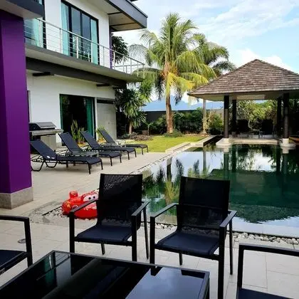 Villa with 5 bedrooms