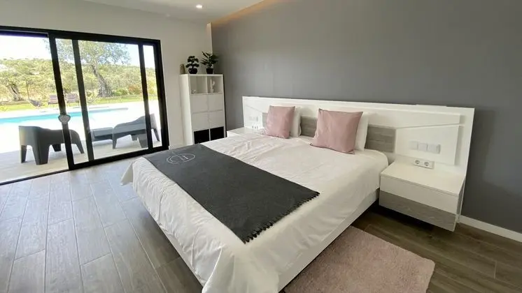 Villa, 6 Yatak Odası, Kişiye Özel Havuzlu, Bahçe Manzaralı