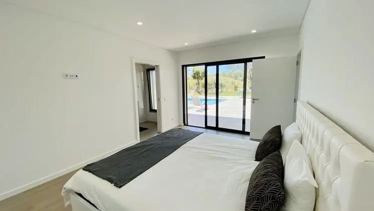 Villa, 6 Yatak Odası, Kişiye Özel Havuzlu, Bahçe Manzaralı