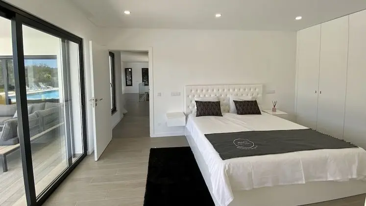 Villa, 6 Yatak Odası, Kişiye Özel Havuzlu, Bahçe Manzaralı
