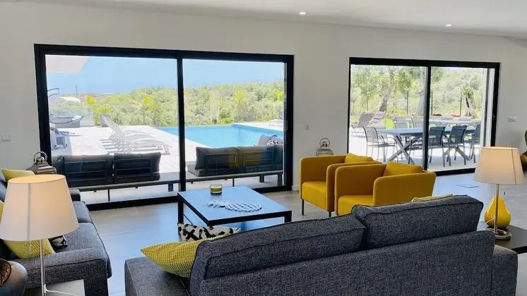Villa, 6 Yatak Odası, Kişiye Özel Havuzlu, Bahçe Manzaralı