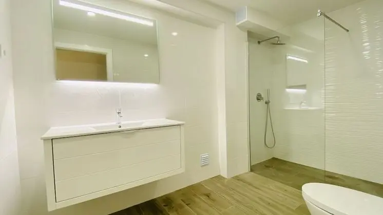 Villa, 6 Yatak Odası, Kişiye Özel Havuzlu, Bahçe Manzaralı
