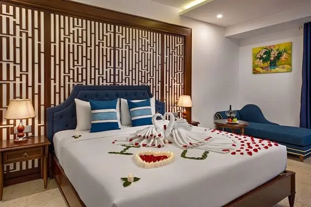 Deluxe Tek Büyük Yataklı Oda, Küvet, Okyanus Manzaralı