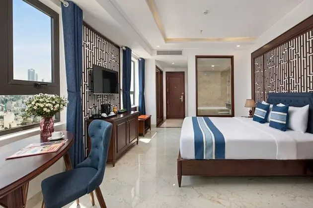 Deluxe Tek Büyük Yataklı Oda, Küvet, Okyanus Manzaralı