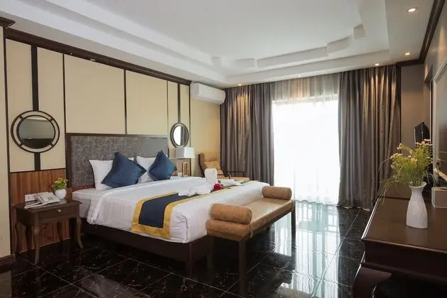 Luxury Tek Büyük Yataklı Oda