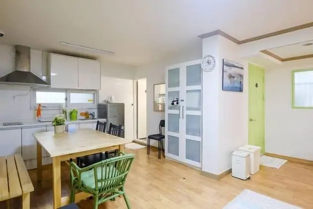 Itaewon 2F - 3 Bedrooms