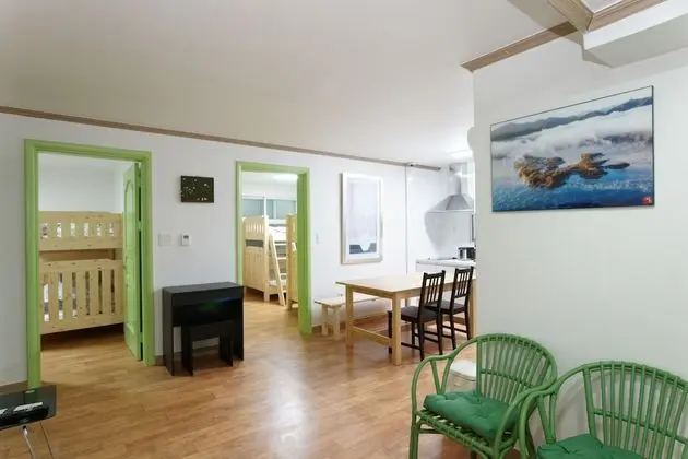 Itaewon 2F - 3 Bedrooms