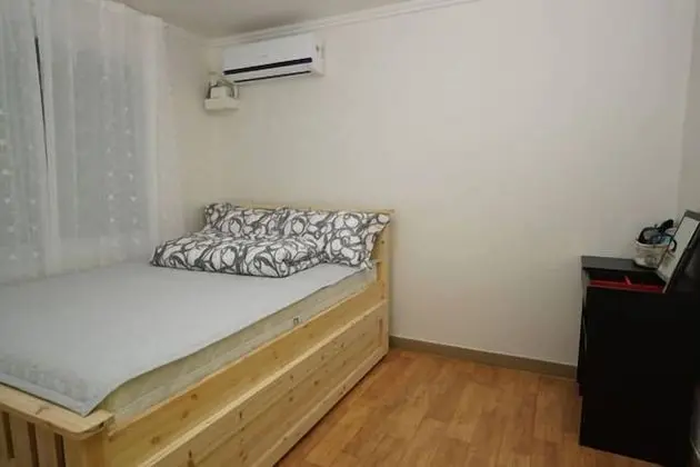 Itaewon 2F - 3 Bedrooms