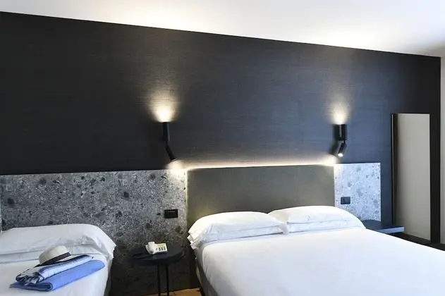 Superior Üç Kişilik Oda, Balkon