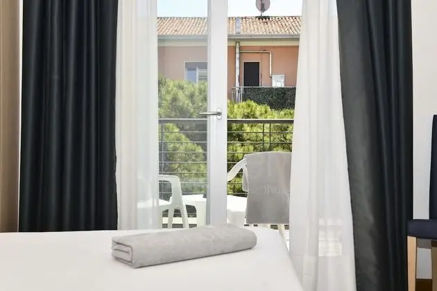 Superior Üç Kişilik Oda, Balkon