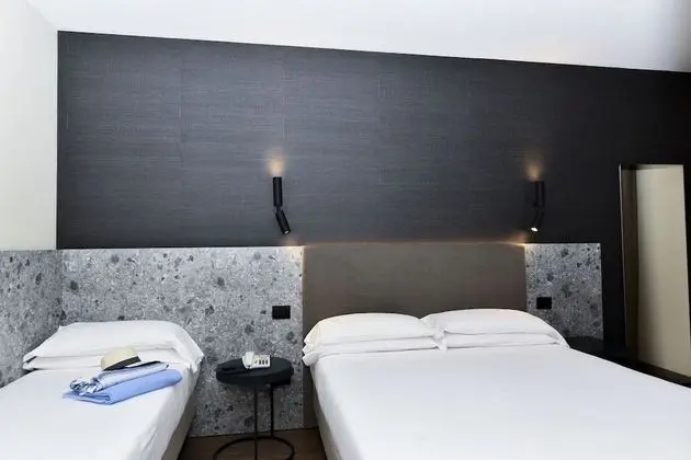 Superior Üç Kişilik Oda, Balkon