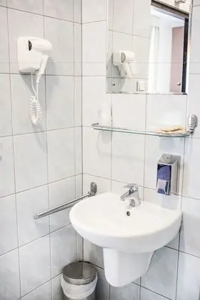 Standard Üç Kişilik Oda