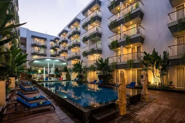 Superior Oda, Havuz Kullanımı (EDEN Pool Access)