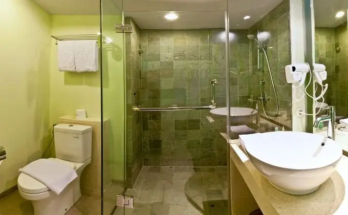 Superior Oda, Havuz Kullanımı (EDEN Pool Access)