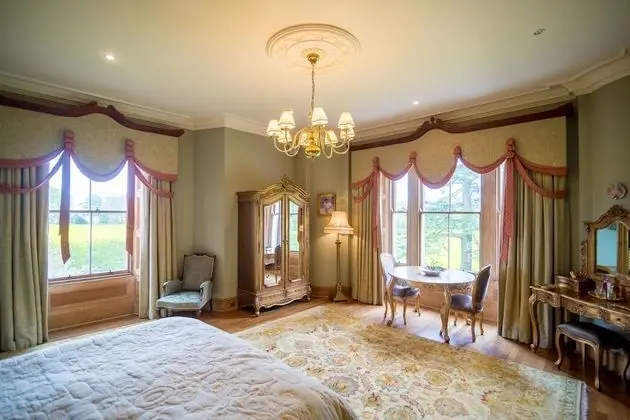 Romantic Süit, Bahçe Manzaralı