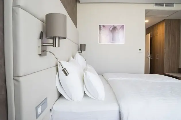 Deluxe Tek Büyük veya İki Ayrı Yataklı Oda, Balkon