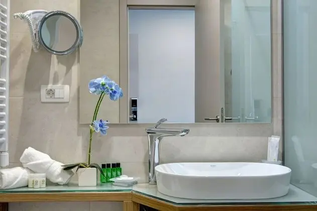 Deluxe Tek Büyük veya İki Ayrı Yataklı Oda, Balkon