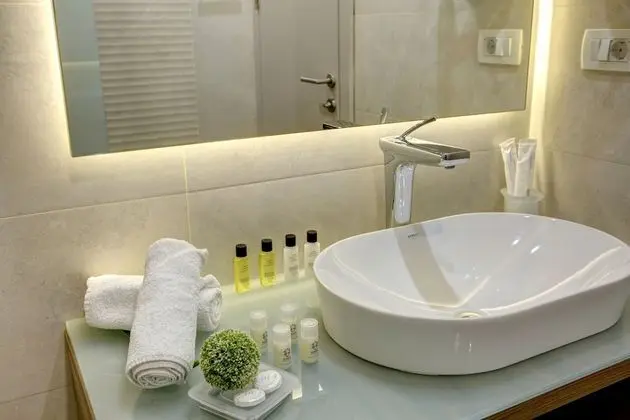 Deluxe Tek Büyük veya İki Ayrı Yataklı Oda, Balkon