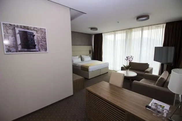 Süit, Balkon, Şehir Manzaralı