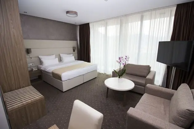 Süit, Balkon, Şehir Manzaralı