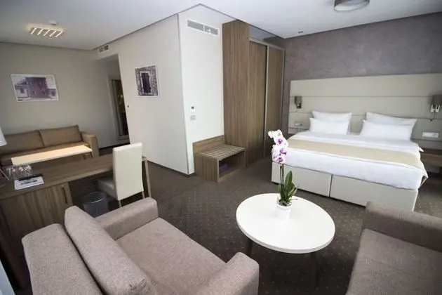 Süit, Balkon, Şehir Manzaralı