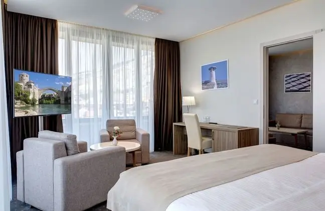Süit, Balkon, Şehir Manzaralı