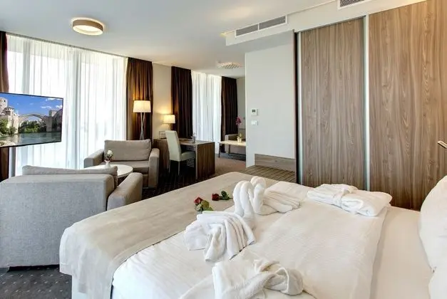 Süit, Balkon, Şehir Manzaralı