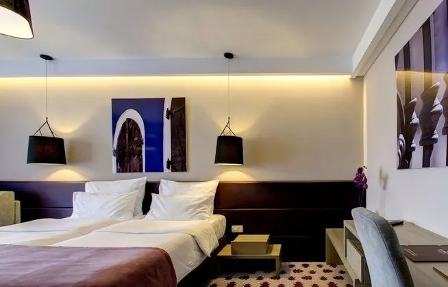 Üç Kişilik Oda, Birden Çok Yatak, Balkon, Şehir Manzaralı