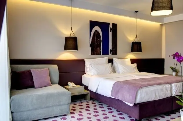 Üç Kişilik Oda, Birden Çok Yatak, Balkon, Şehir Manzaralı