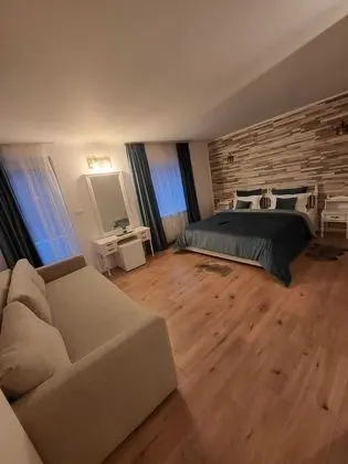 Deluxe Üç Kişilik Oda